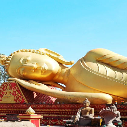老挝万象凯旋门+老挝国家博物馆+香昆寺（万佛公园）一日游