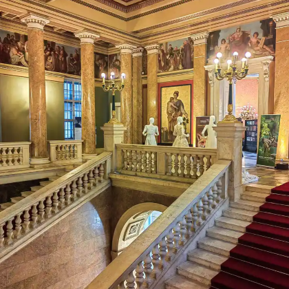 布达佩斯国家博物馆+城堡文化经典包车一日游 布达佩斯国家博物馆+城堡文化经典包车一日游