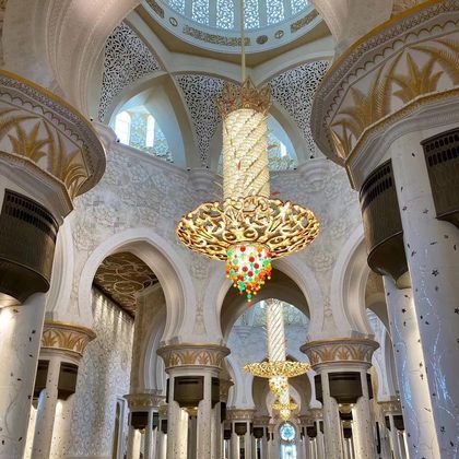 阿布扎比谢赫扎耶德大清真寺+阿布扎比卢浮宫一日游