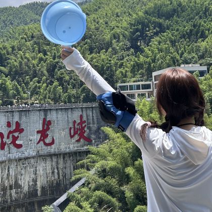 送中餐+水枪手套-沱龙峡漂流一日游-15年官方总代含玻璃漂 送中餐+水枪手套-沱龙峡漂流一日游-15年官方总代含玻璃漂