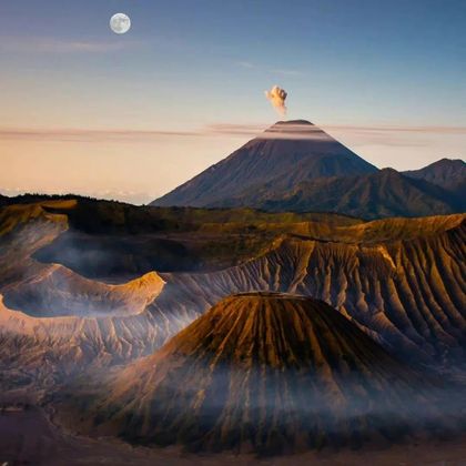 印度尼西亚东爪哇省泗水布罗莫火山二日游