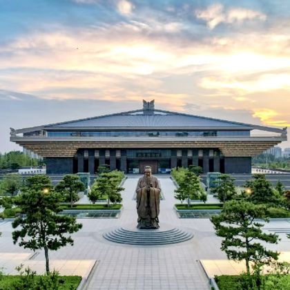 曲阜孔子博物馆一日游 曲阜孔子博物馆一日游