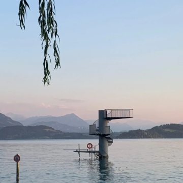 楚格湖+老城钟楼+Strandbad+瑞吉山+【楚格包车游】 楚格湖+老城钟楼+Strandbad+瑞吉山+【楚格包车游】