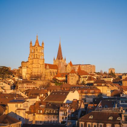 日内瓦周边尼永城堡+洛桑大教堂+奥林匹克博物馆包车一日游 日内瓦周边尼永城堡+洛桑大教堂+奥林匹克博物馆包车一日游