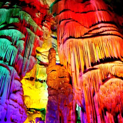 石泉老街+后柳水乡+燕翔洞【2-6人团】一日游 石泉老街+后柳水乡+燕翔洞【2-6人团】一日游