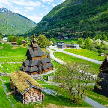 博尔贡木板教堂+Kjosfossen 肖斯瀑布+艾于兰峡湾 博尔贡木板教堂+Kjosfossen 肖斯瀑布+艾于兰峡湾