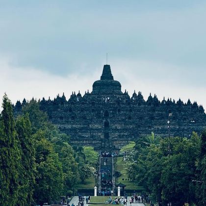 印尼日惹包车 婆罗浮屠/普兰巴南/蒂芒海滩/天坑市区包车游 印尼日惹包车 婆罗浮屠/普兰巴南/蒂芒海滩/天坑市区包车游