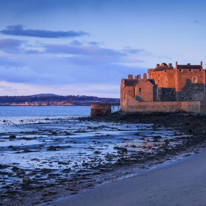英国古战场传奇主题一日游|含杜恩城堡+黑暗城堡门票|精致小团 英国古战场传奇主题一日游|含杜恩城堡+黑暗城堡门票|精致小团