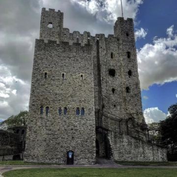 英国伦敦出发罗切斯特城堡-罗切斯特大教堂一日游 英国伦敦出发罗切斯特城堡-罗切斯特大教堂一日游