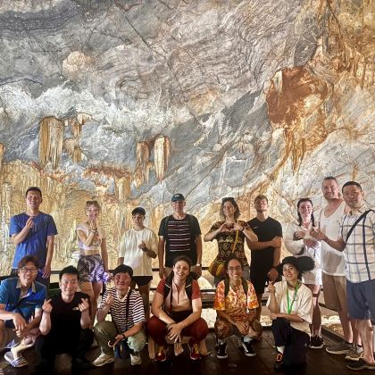 天堂洞与Phong Nha Cave全日游含乘船巡游 天堂洞与Phong Nha Cave全日游含乘船巡游