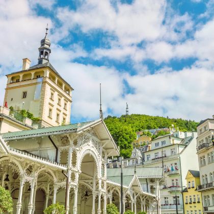 捷克卡罗维发利:温泉长廊+市政长廊+洛克特城堡+东正教堂 捷克卡罗维发利:温泉长廊+市政长廊+洛克特城堡+东正教堂