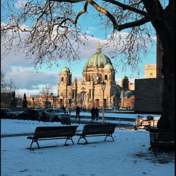 艺术、历史与城市地标碰撞:从东边画廊到博物馆岛的柏林经典日游 艺术、历史与城市地标碰撞:从东边画廊到博物馆岛的柏林经典日游