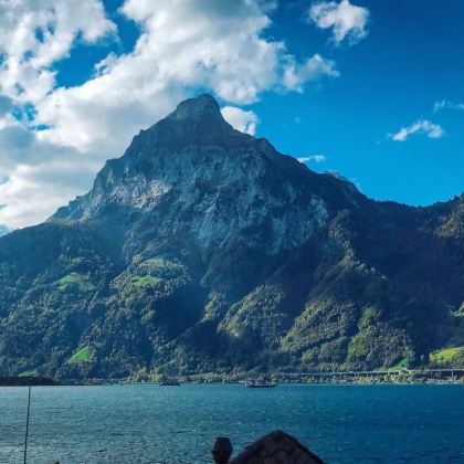 苏黎世【苏黎世湖+大教堂+圣母教堂+圣彼得教堂】中文地陪一日 苏黎世【苏黎世湖+大教堂+圣母教堂+圣彼得教堂】中文地陪一日