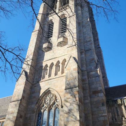 美国纽约—耶鲁大学一日游:纽黑文的秋日,耶鲁草坪上光影斑驳 美国纽约—耶鲁大学一日游:纽黑文的秋日,耶鲁草坪上光影斑驳