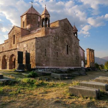 查连茨拱门+奥尊教堂包车一日游 查连茨拱门+奥尊教堂包车一日游