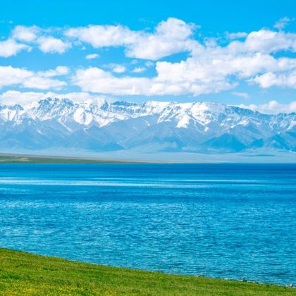 赛里木湖一日游【看日落+环湖+小团+接送】 赛里木湖一日游【看日落+环湖+小团+接送】