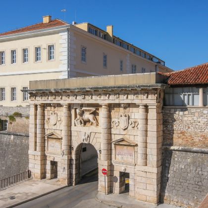 扎达尔城门+赫瓦尔主教座堂克罗地亚斯普利特周边一日游 扎达尔城门+赫瓦尔主教座堂克罗地亚斯普利特周边一日游