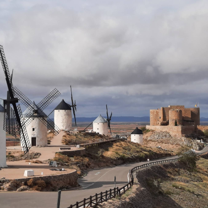 西班牙 马德里-孔苏埃格拉一日游(可定制多日游) 西班牙 马德里-孔苏埃格拉一日游(可定制多日游)