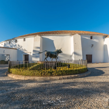 中文包车-龙达斗牛场-龙达新桥-龙达老城区上门接送 中文包车-龙达斗牛场-龙达新桥-龙达老城区上门接送