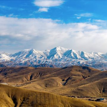 武威一日游马牙雪山+乌鞘岭+天梯山石窟+白塔寺 航拍+相机 武威一日游马牙雪山+乌鞘岭+天梯山石窟+白塔寺 航拍+相机