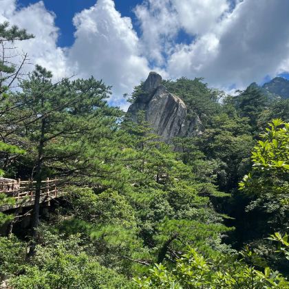 湖北黄冈罗田天堂寨+九影瀑+将军岩包车一日游可英文服务 湖北黄冈罗田天堂寨+九影瀑+将军岩包车一日游可英文服务