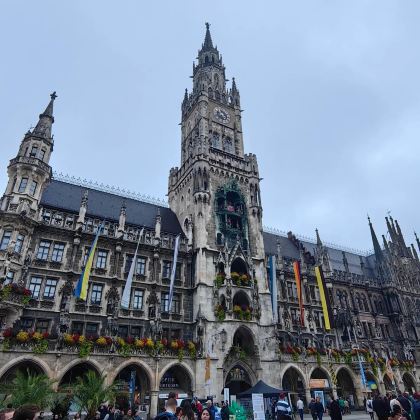 德国慕尼黑市区-宝马博物馆-安联球场-奥林匹克公园包车-精选 德国慕尼黑市区-宝马博物馆-安联球场-奥林匹克公园包车-精选