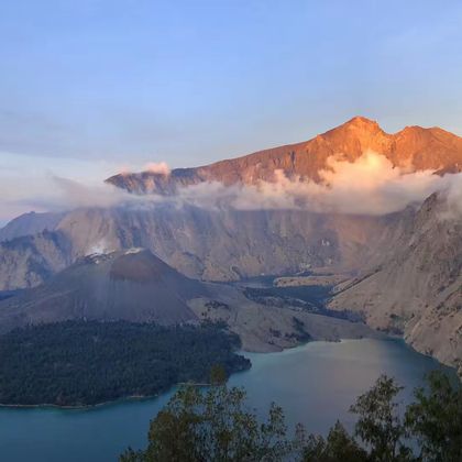 印度尼西亚龙目岛林查尼火山三日游