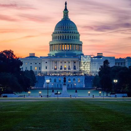 国会山+林肯纪念堂+航空航天博物馆+国际间谍博物馆包车一日游 国会山+林肯纪念堂+航空航天博物馆+国际间谍博物馆包车一日游