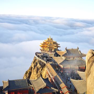 老君山15人精品小团◆导游陪爬+上门接送+高速直达景区+纯玩 老君山15人精品小团◆导游陪爬+上门接送+高速直达景区+纯玩