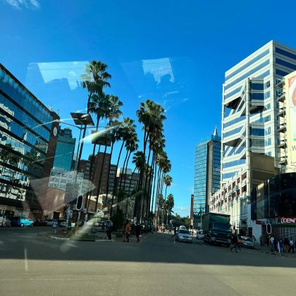 津巴布韦&首都哈拉雷【包车一日游】从殖民历史到当代非洲艺术 津巴布韦&首都哈拉雷【包车一日游】从殖民历史到当代非洲艺术