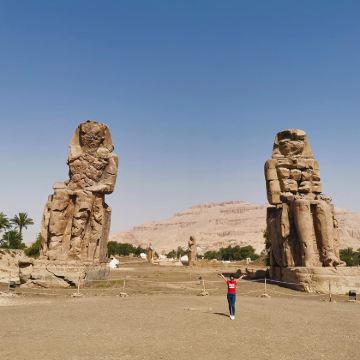 埃及卢克索西岸四景点一日游 帝王谷女王庙哈布城门农巨像 埃及卢克索西岸四景点一日游 帝王谷女王庙哈布城门农巨像