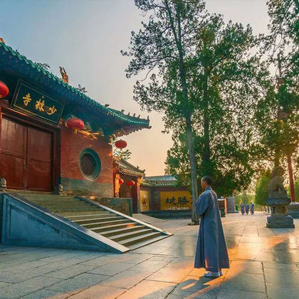 洛阳出发嵩山少林寺半日游 导游讲解+市区酒店接团+含耳麦纯玩 洛阳出发嵩山少林寺半日游 导游讲解+市区酒店接团+含耳麦纯玩