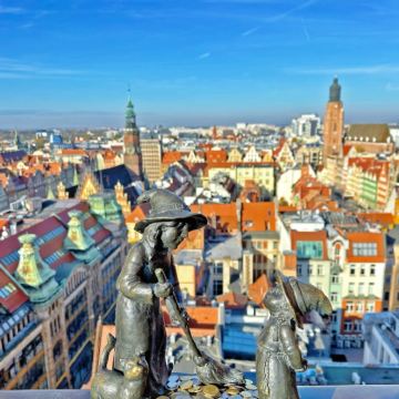 波兰+弗罗茨瓦夫中央集市广场【中文司机+定制包车-行程可调】 波兰+弗罗茨瓦夫中央集市广场【中文司机+定制包车-行程可调】