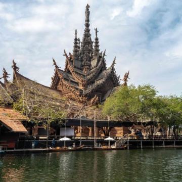 芭堤雅隐藏海滩 (拉拉湖) 一日游 芭堤雅隐藏海滩 (拉拉湖) 一日游