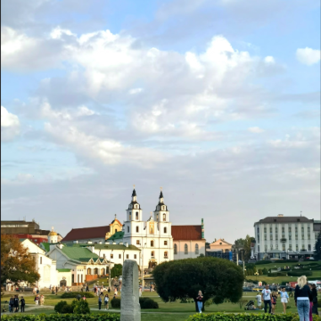 明斯克经典一日游-圣灵大教堂、胜利广场,探秘老城历史,眼泪岛 明斯克经典一日游-圣灵大教堂、胜利广场,探秘老城历史,眼泪岛