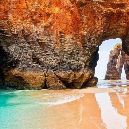 圣地亚哥出发:大教堂海滩+卢戈古城一日游 | 潮汐时间专设 圣地亚哥出发:大教堂海滩+卢戈古城一日游 | 潮汐时间专设