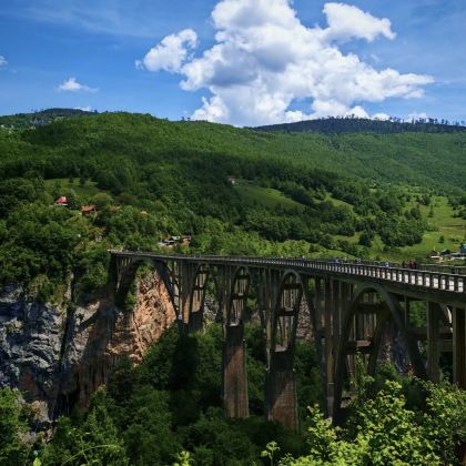 黑山高山秘境,科托尔往返 :黑湖+杜米托尔国家公园+塔拉峡谷 黑山高山秘境,科托尔往返 :黑湖+杜米托尔国家公园+塔拉峡谷