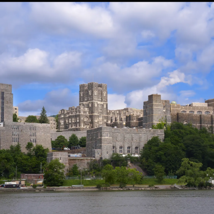 美国纽约西点军校+伍德伯里奥特莱斯【中文包车一日游】 美国纽约西点军校+伍德伯里奥特莱斯【中文包车一日游】