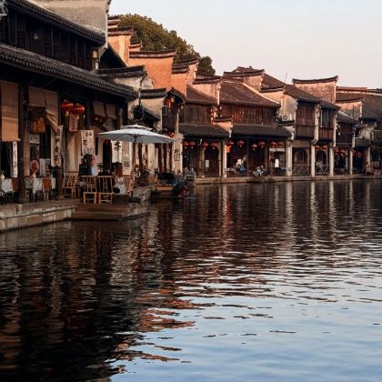 乌镇+南浔【纯玩】双古镇|东栅南浔古镇耳机自选无购物一日游 乌镇+南浔【纯玩】双古镇|东栅南浔古镇耳机自选无购物一日游