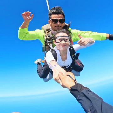 海南博鳌海上跳伞基地一日游【4000米海景跳伞+空中拍摄】 海南博鳌海上跳伞基地一日游【4000米海景跳伞+空中拍摄】