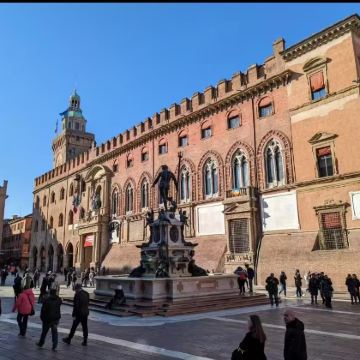 意大利里米尼博洛尼亚老城+生物标本博物馆+圣白托略大殿一日游 意大利里米尼博洛尼亚老城+生物标本博物馆+圣白托略大殿一日游