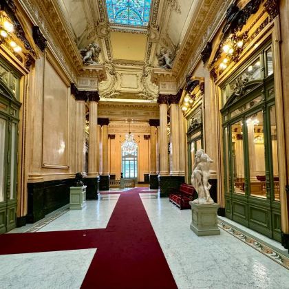 阿根廷布宜诺斯艾利斯五月广场+哥伦布剧院+马德罗港/中文包车 阿根廷布宜诺斯艾利斯五月广场+哥伦布剧院+马德罗港/中文包车