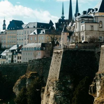 卢森堡+阿道夫桥+佩特罗斯大峡谷一日游/行程可调-中文专车 卢森堡+阿道夫桥+佩特罗斯大峡谷一日游/行程可调-中文专车