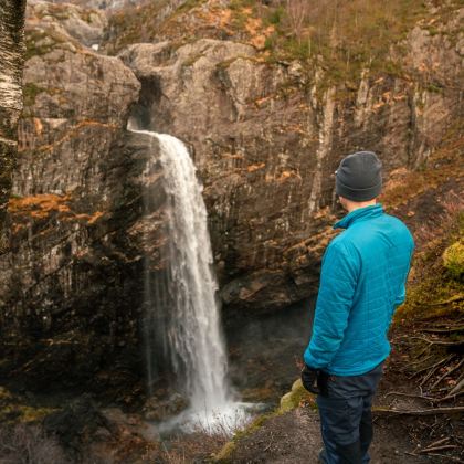 私人游览 - 马纳福森瀑布和弗拉峡湾风光 私人游览 - 马纳福森瀑布和弗拉峡湾风光
