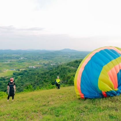 安徽合肥启飞滑翔伞【预约优先安排+专业教练一对一】 安徽合肥启飞滑翔伞【预约优先安排+专业教练一对一】