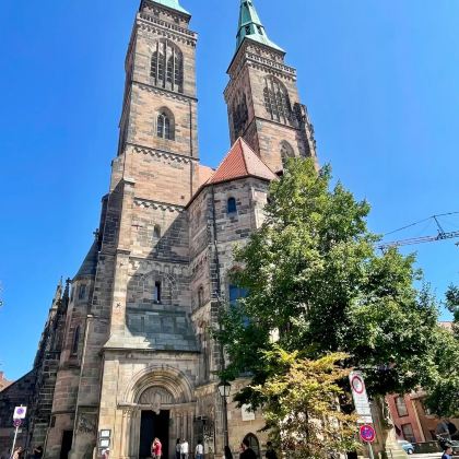 德国纽伦堡市区-纽伦堡城堡-圣塞巴都堂可多日或周边包车-精选 德国纽伦堡市区-纽伦堡城堡-圣塞巴都堂可多日或周边包车-精选