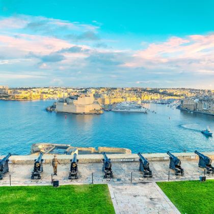 马耳他瓦莱塔古城徒步一日游 | 专业地陪+历史精华 马耳他瓦莱塔古城徒步一日游 | 专业地陪+历史精华