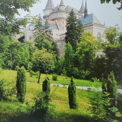 斯洛伐克一日游:特伦钦 + 博伊尼采 + 奇奇曼尼 斯洛伐克一日游:特伦钦 + 博伊尼采 + 奇奇曼尼