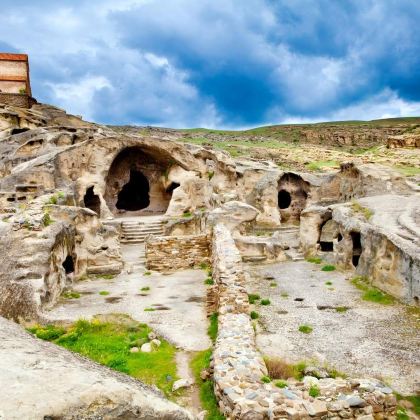 洞穴城+斯大林博物馆+洞穴修道院……【洞穴王国包车一日游】 洞穴城+斯大林博物馆+洞穴修道院……【洞穴王国包车一日游】