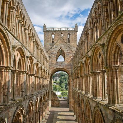 英国哈德良长城+杰德堡+苏格兰边境一日游|精致小团|含门票 英国哈德良长城+杰德堡+苏格兰边境一日游|精致小团|含门票